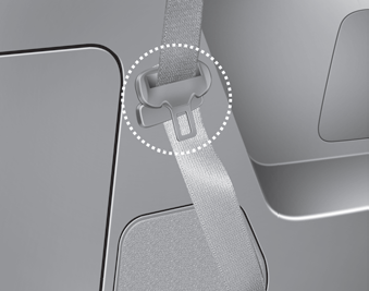 Kia Carnival: Rear seat adjustment. To fold down the rear seatback
